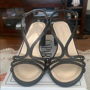 CAPARROS black on black miracle block heel sandal size 7.5